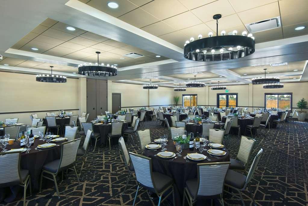Oxford Suites Sonoma - Rohnert Park Servizi foto