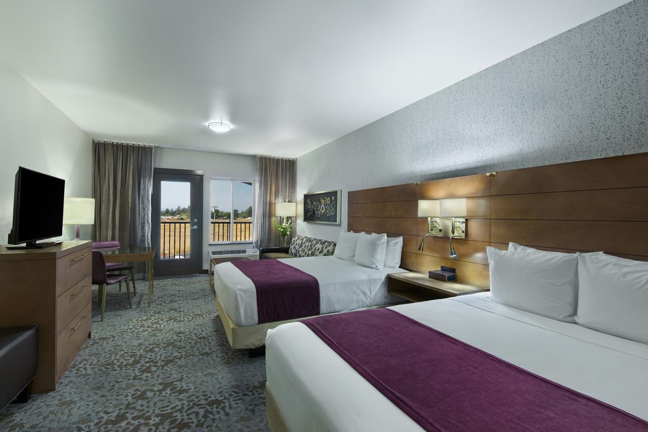 Oxford Suites Sonoma - Rohnert Park Esterno foto