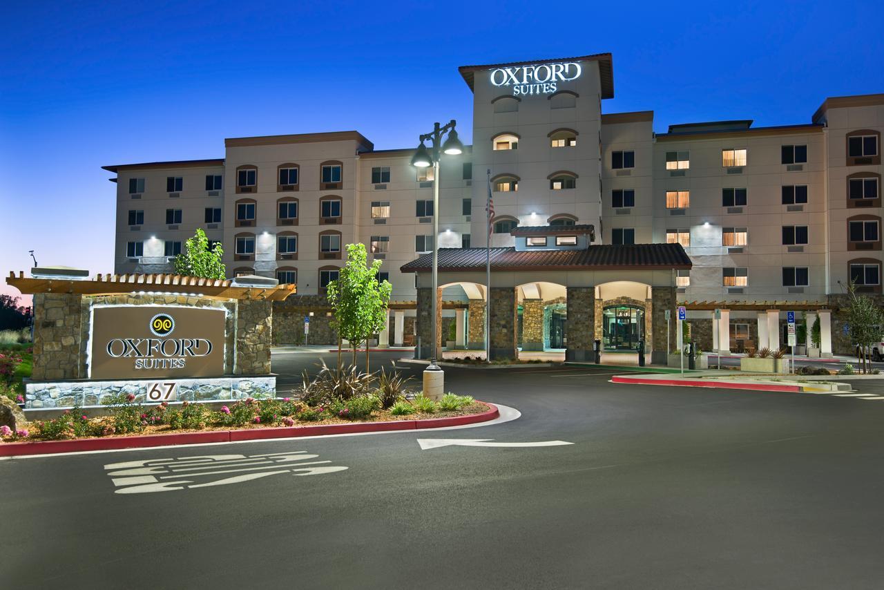Oxford Suites Sonoma - Rohnert Park Esterno foto