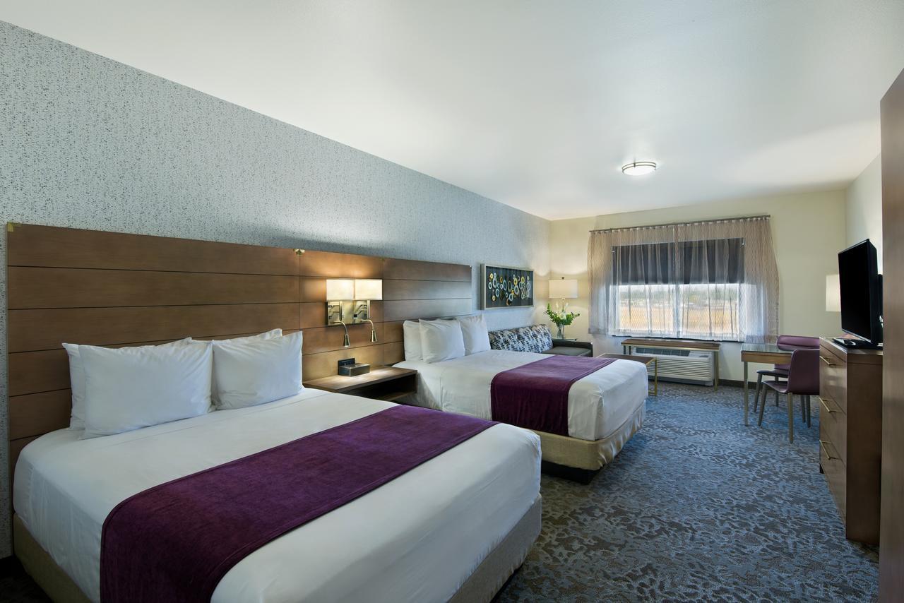 Oxford Suites Sonoma - Rohnert Park Esterno foto
